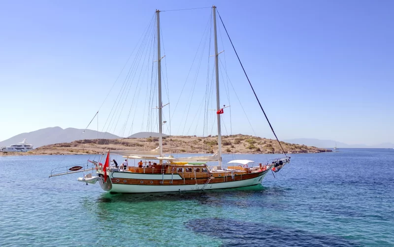 Serenad Charter