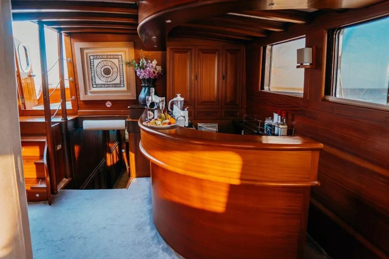 Wicked Felina Charter