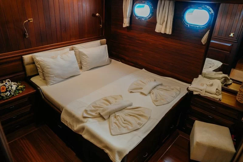 Wicked Felina Charter