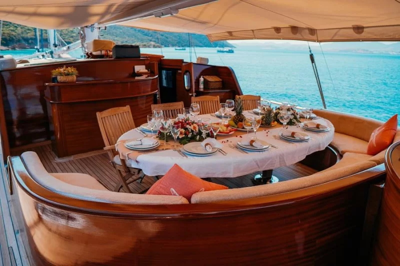 Wicked Felina Charter